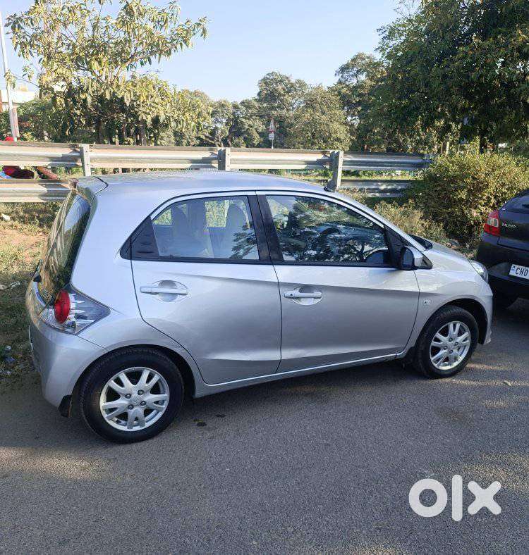 Honda Brio V Automatic, 2014, Petrol