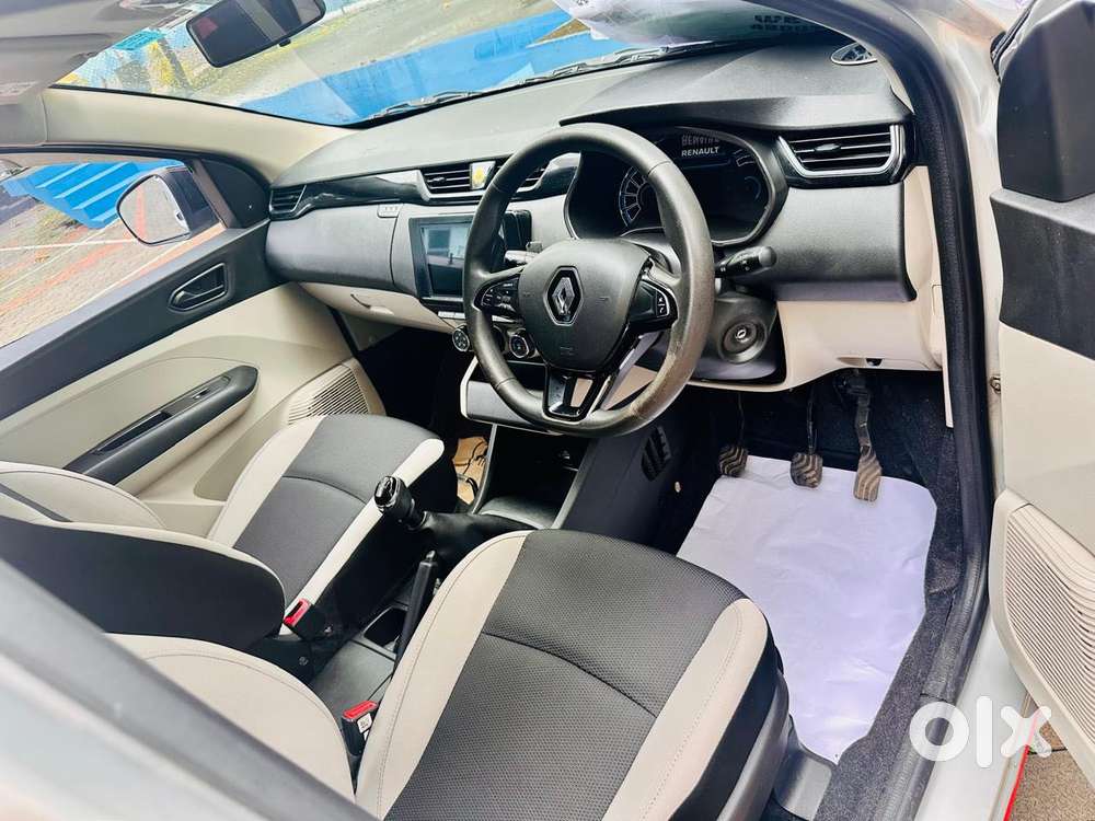 Renault Triber Rxt, 2023, Petrol