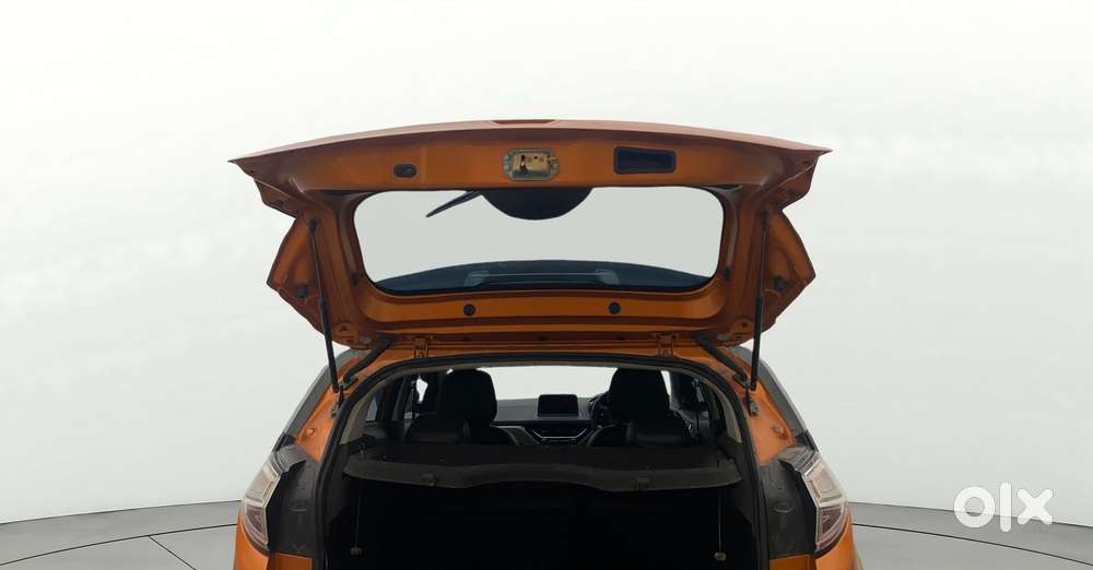 Tata Nexon 1.2 Revotron Xza Plus Dualtone, 2019, Petrol