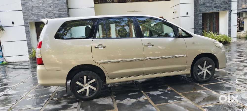 Toyota Innova 2013 Diesel Well Maintained