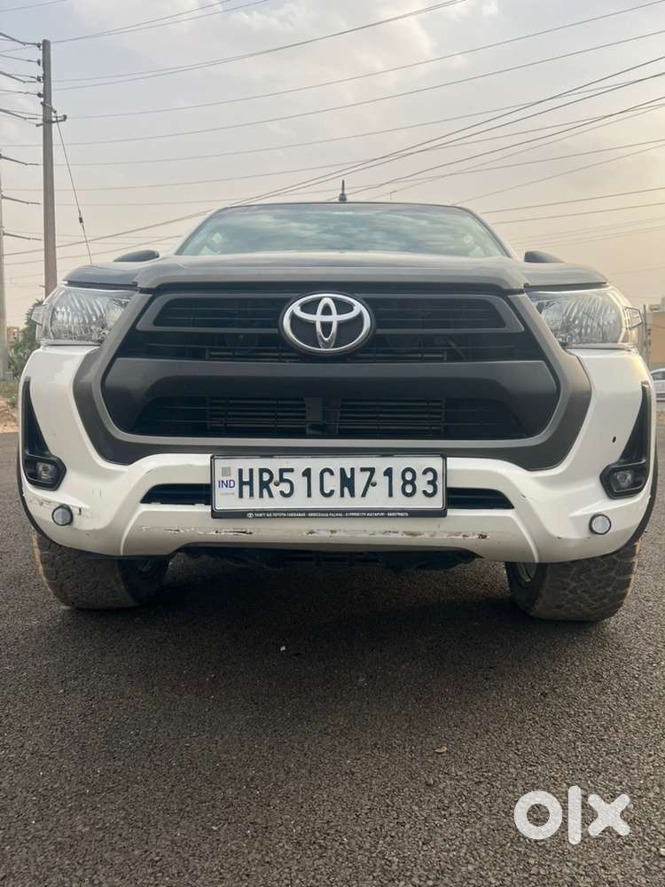 Toyota Hilux 2024 Diesel Well Maintained