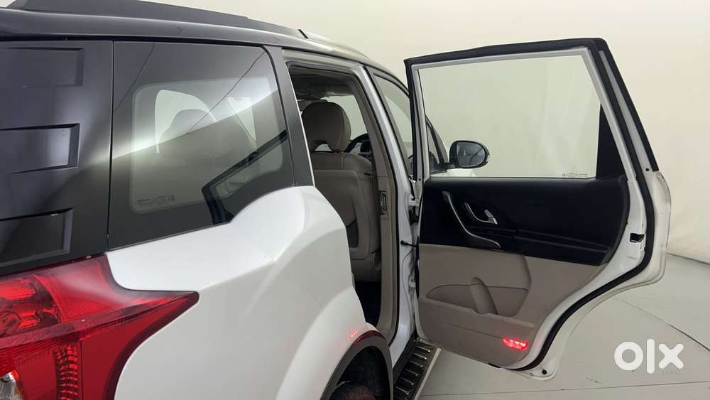 Mahindra Xuv500 W10 At, 2016, Diesel