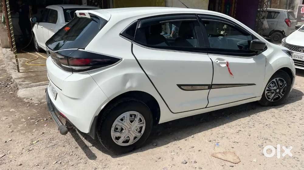 Tata Altroz Diesel Manual 2022 Variant