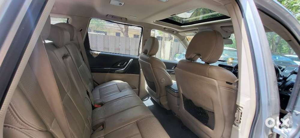 Mahindra Xuv500 W10 At, 2016, Diesel