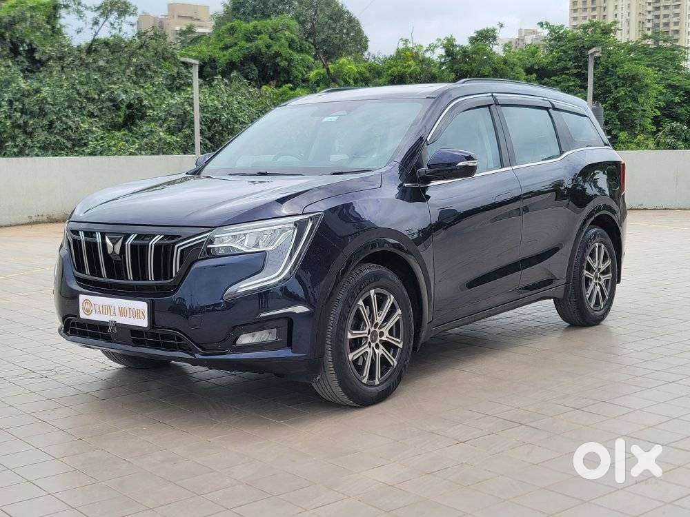 Mahindra Xuv700 2.0 Ax 7 Petrol At Str, 2023, Petrol