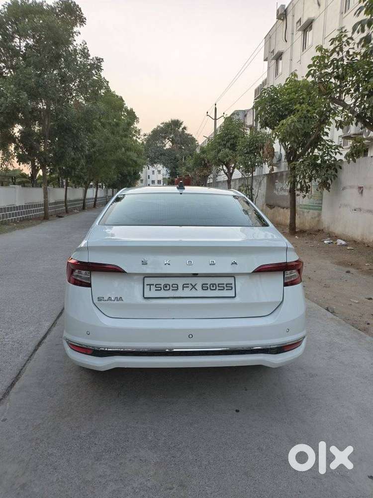 Skoda Slavia 1.0 Tsi Style At, 2022, Petrol