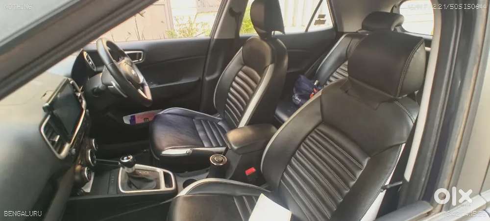 Hyundai Venue Sx Plus 1.0 Turbo Dct (2020) – Top End Automatic