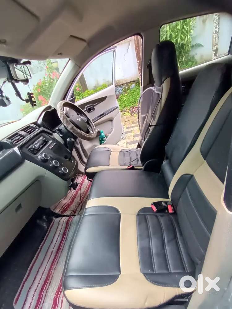 Mahindra Kuv100 Nxt Petrol 2017