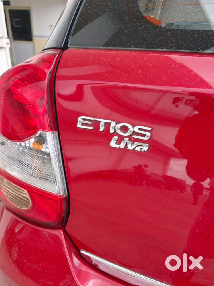 Toyota Etios Liva Vx Dual Tone, 2019, Petrol