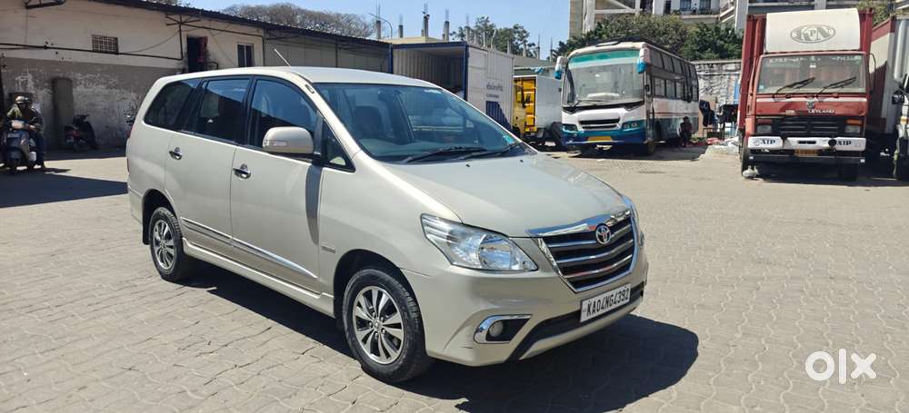 Toyota Innova 2.5 Vx 7 Str Bs-iii, 2015, Diesel
