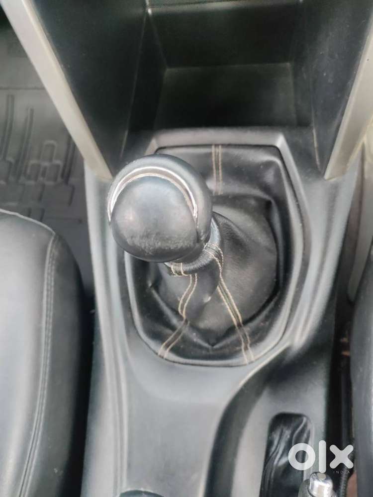 Toyota Innova Crysta [2020-ongoing] 2.7 Gx Mt 8 Str, 2020, Diesel