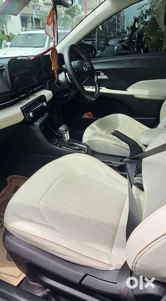 Hyundai Verna 1.6 Sx (o) Vtvt At, 2024, Petrol