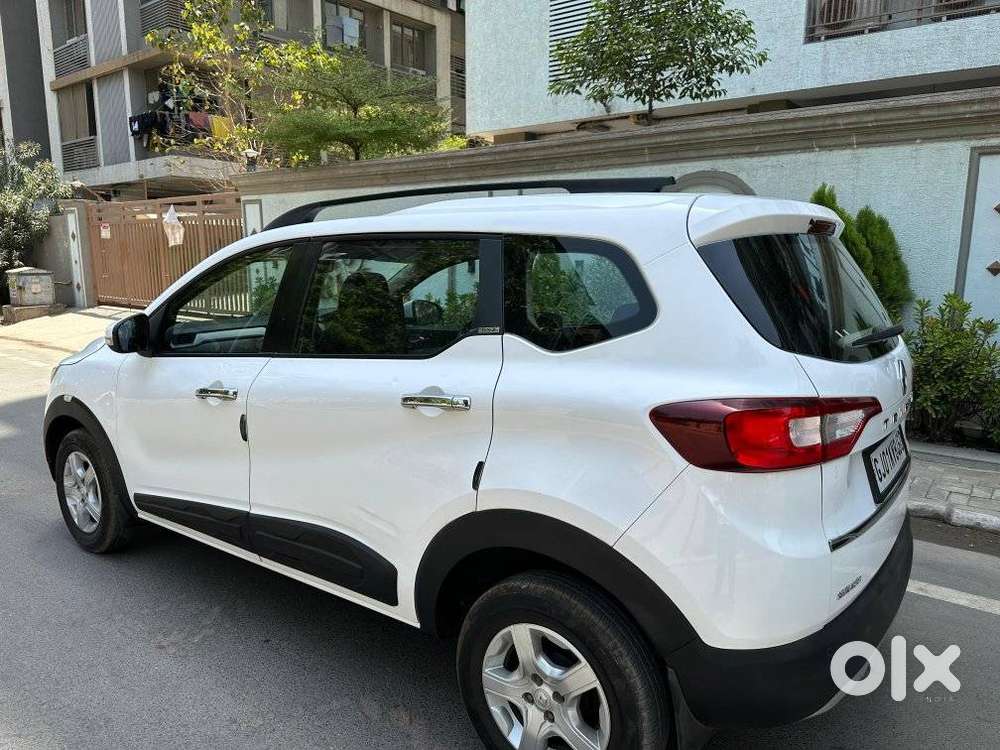 Renault Triber Rxz, 2019, Petrol