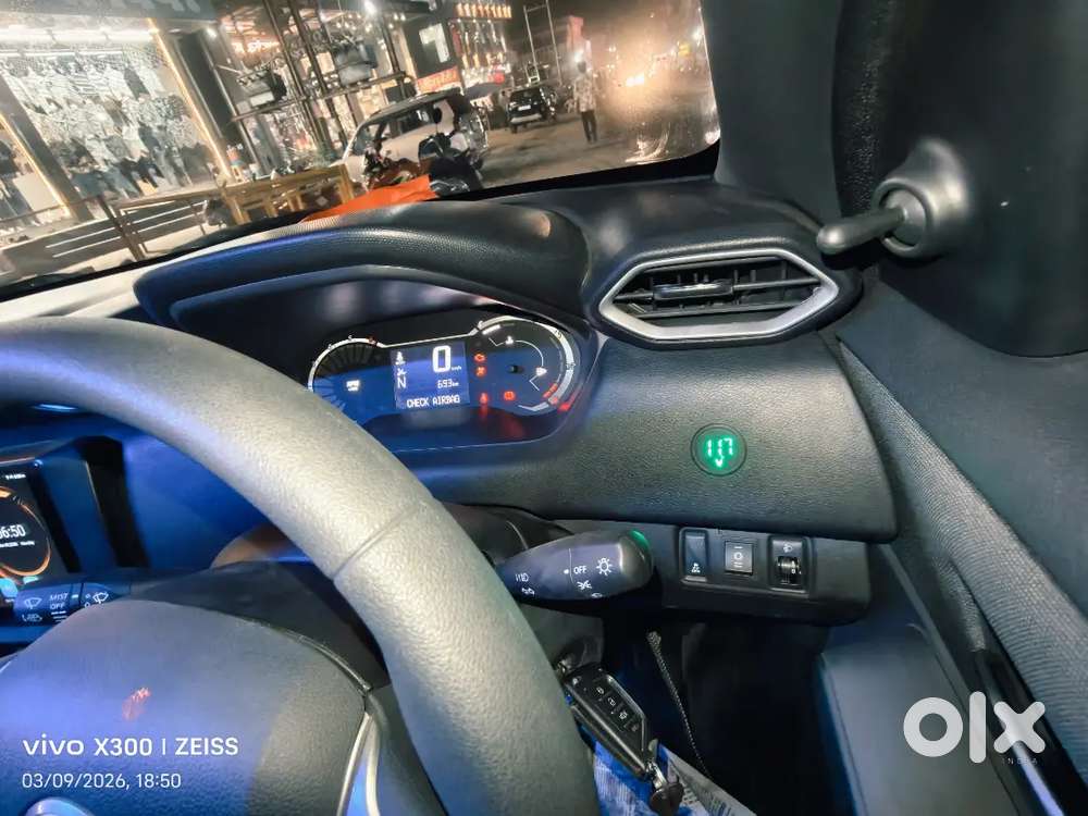 Nissan Magnite Automatic Top November 2025 Petrol 450 Km Driven