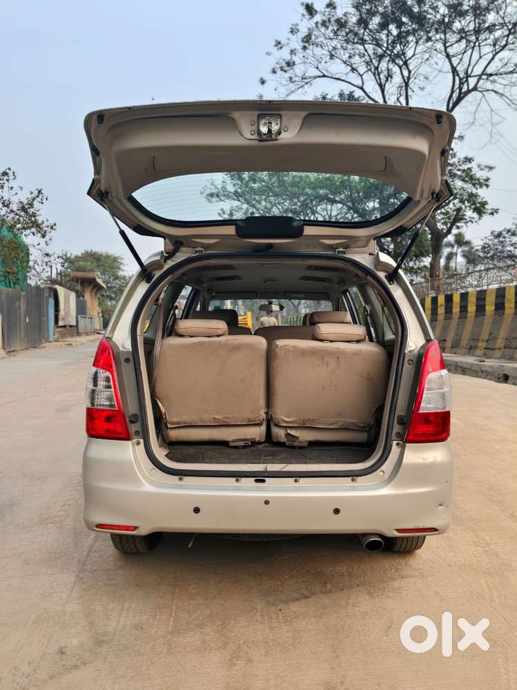 Toyota Innova [2013-2016] 2.5 G4 8 Str, 2014, Diesel