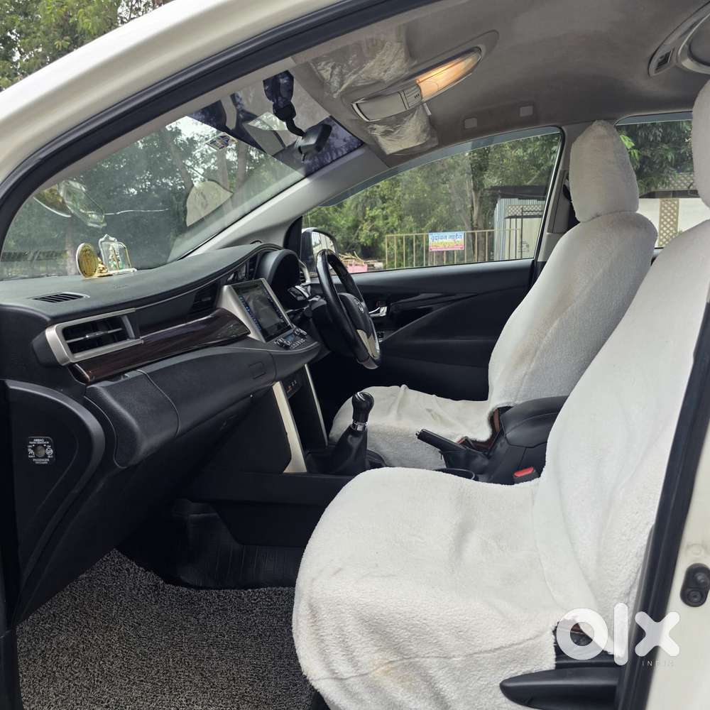 Toyota Innova Crysta 2.4 V 8 Str, 2017, Diesel