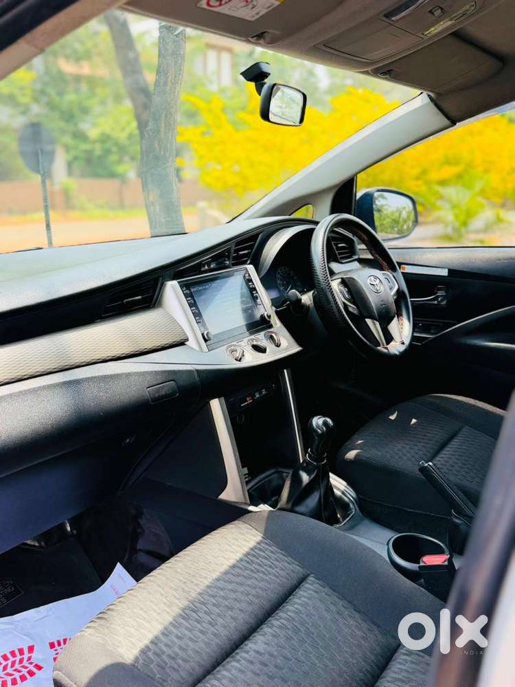 Toyota Innova Crysta 2.4 G Mt, 2022, Diesel