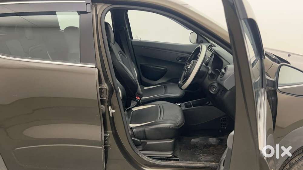 Renault Kwid 2019-ongoing 1.0 Rxt Amt (o), 2020, Petrol