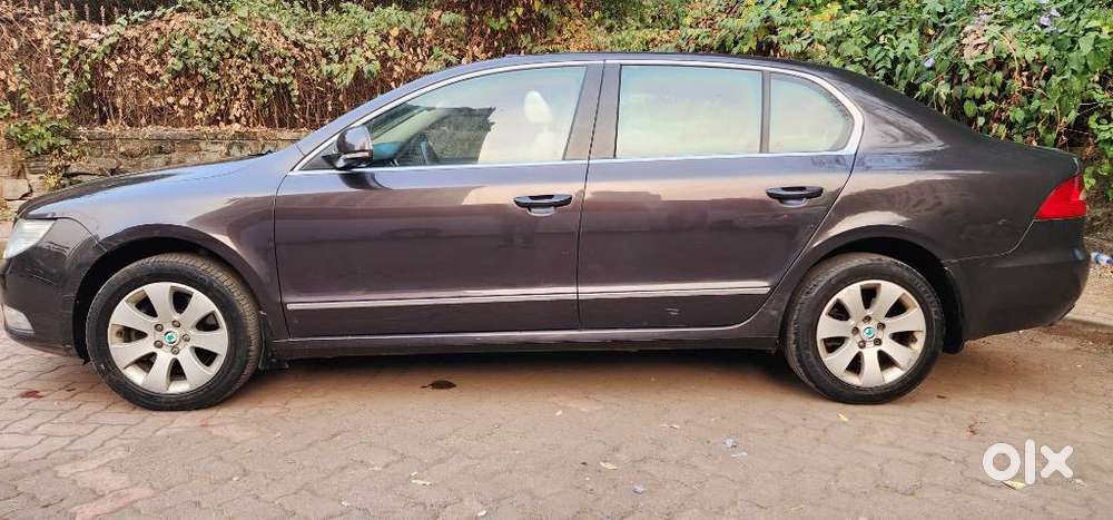 Skoda Superb Elegance Tdi 2.0 At, 2011, Diesel