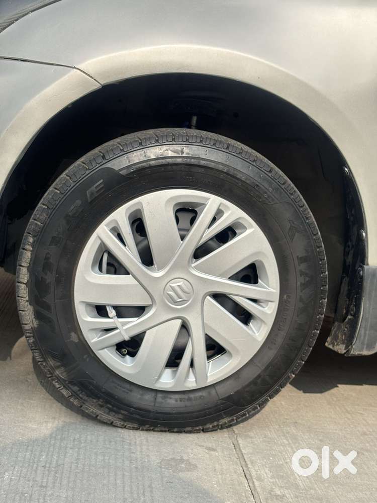 Maruti Suzuki Swift Dzire Vxi Optional, 2015, Petrol