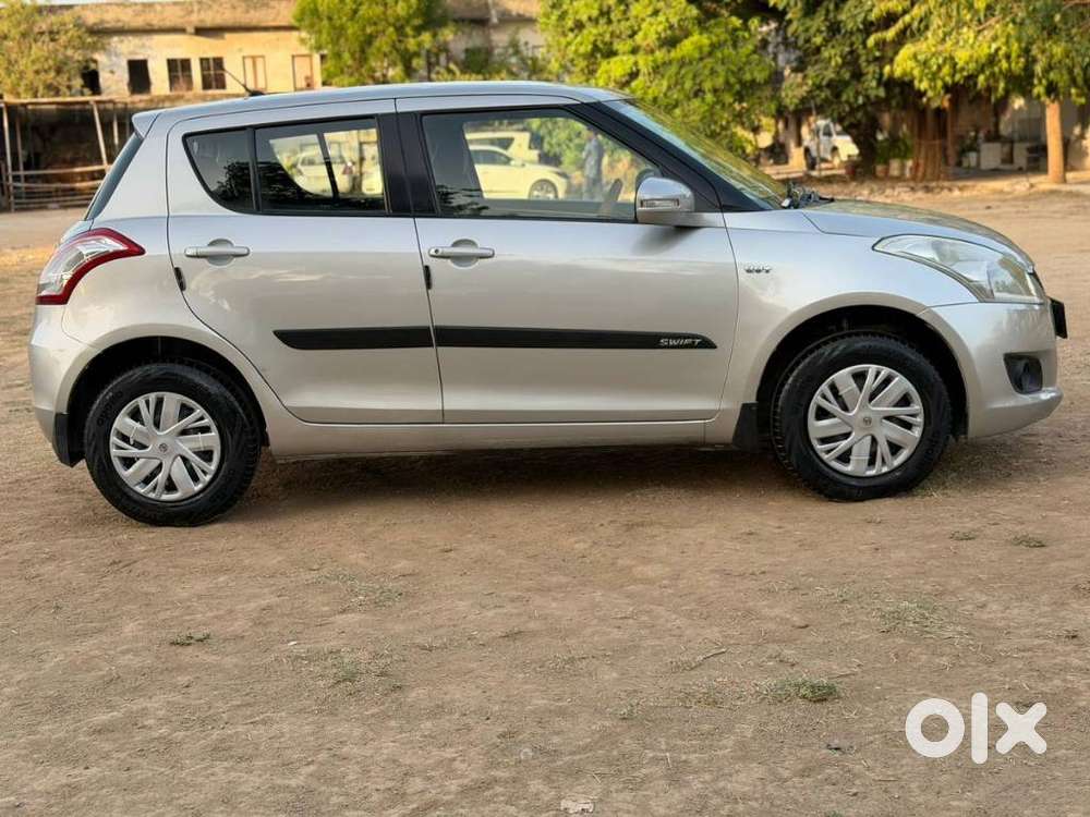 Maruti Suzuki Swift 1.2 Vxi (o), 2013, Petrol