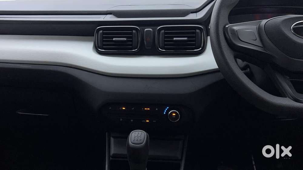 Tata Punch Pure, 2025, Petrol