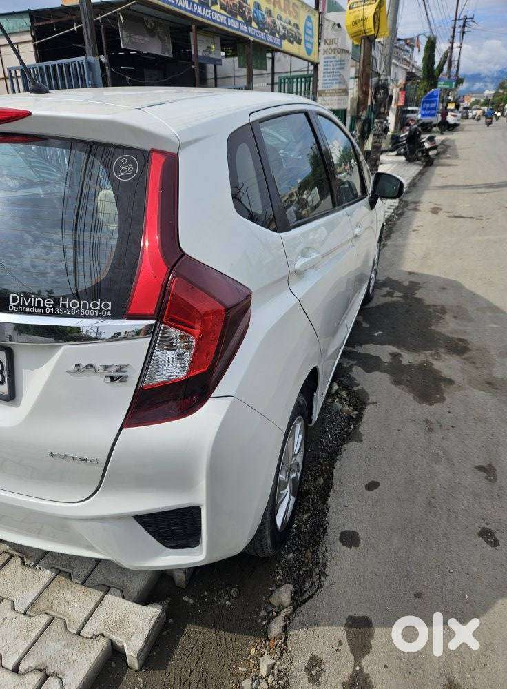 Honda Jazz V Mt Privilege, 2017, Petrol