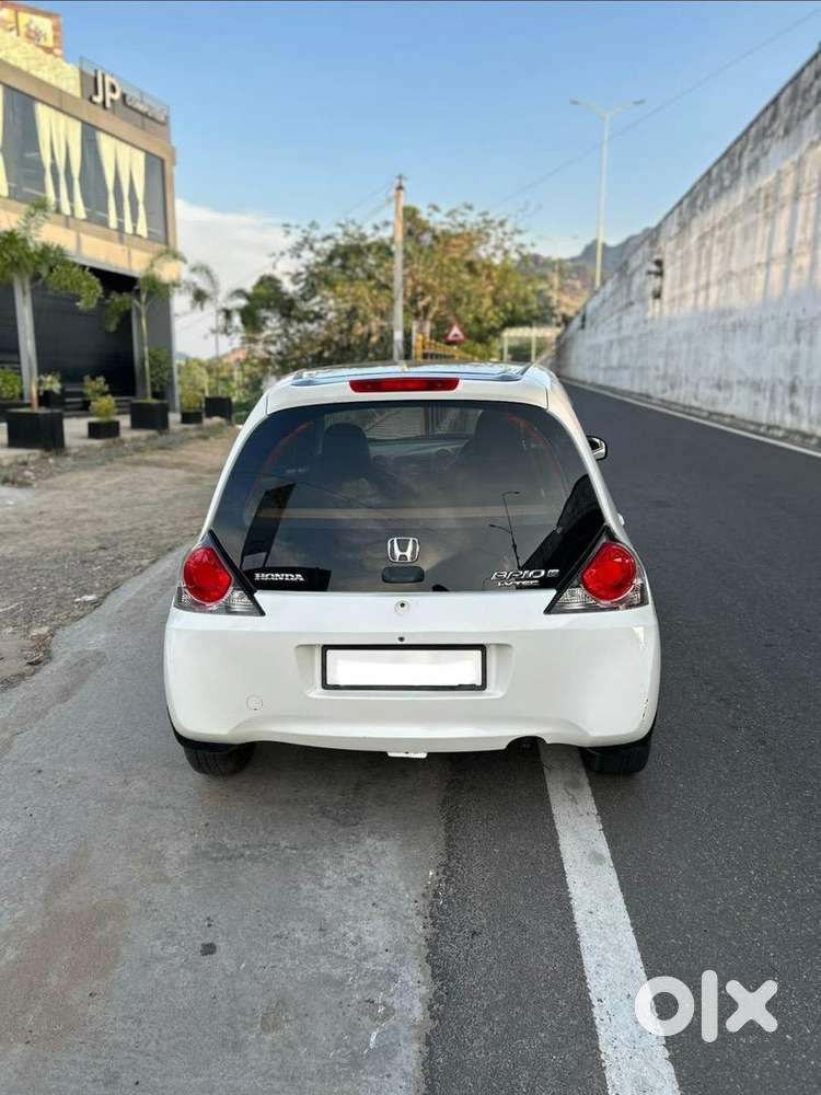 Honda Brio 2014 Petrol Well Maintained