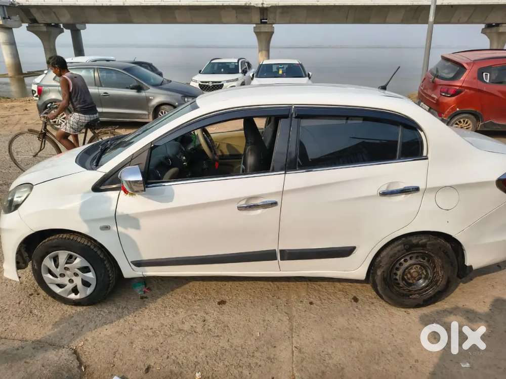 Honda Amaze 2015 Diesel 62460 Km Driven
