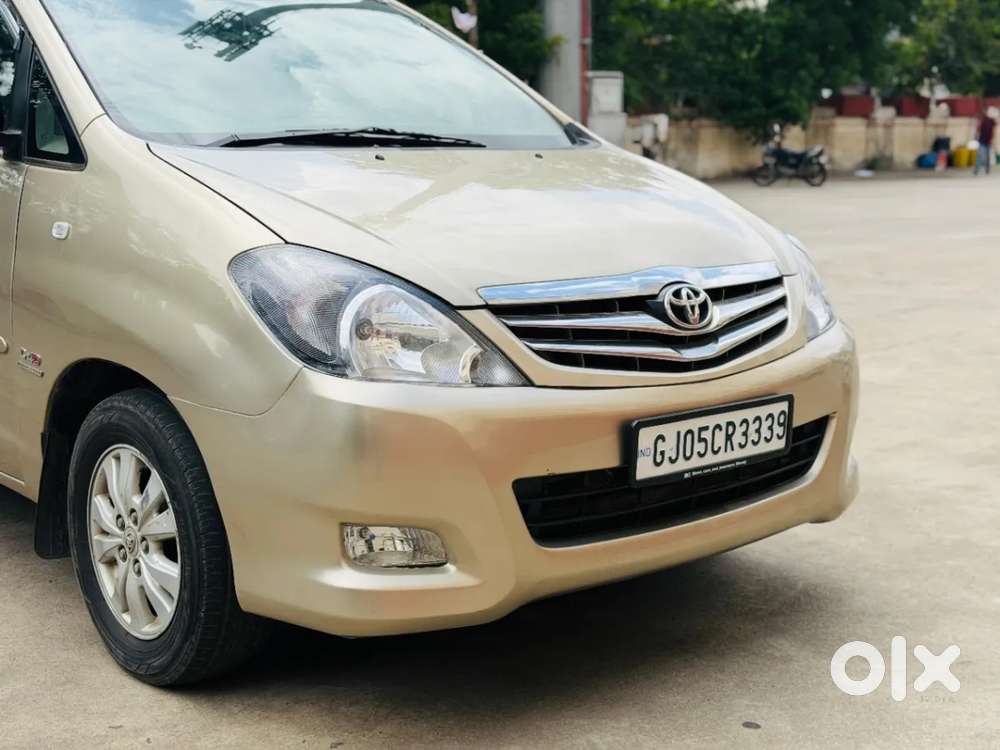 Toyota Innova 2.5 Vx 7 Seater Bs Iv, 2011, Diesel