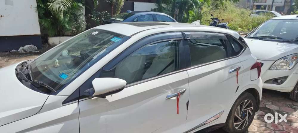 Hyundai I20 Asta (o) 1.2 Ivt Dual Tone, 2024, Petrol