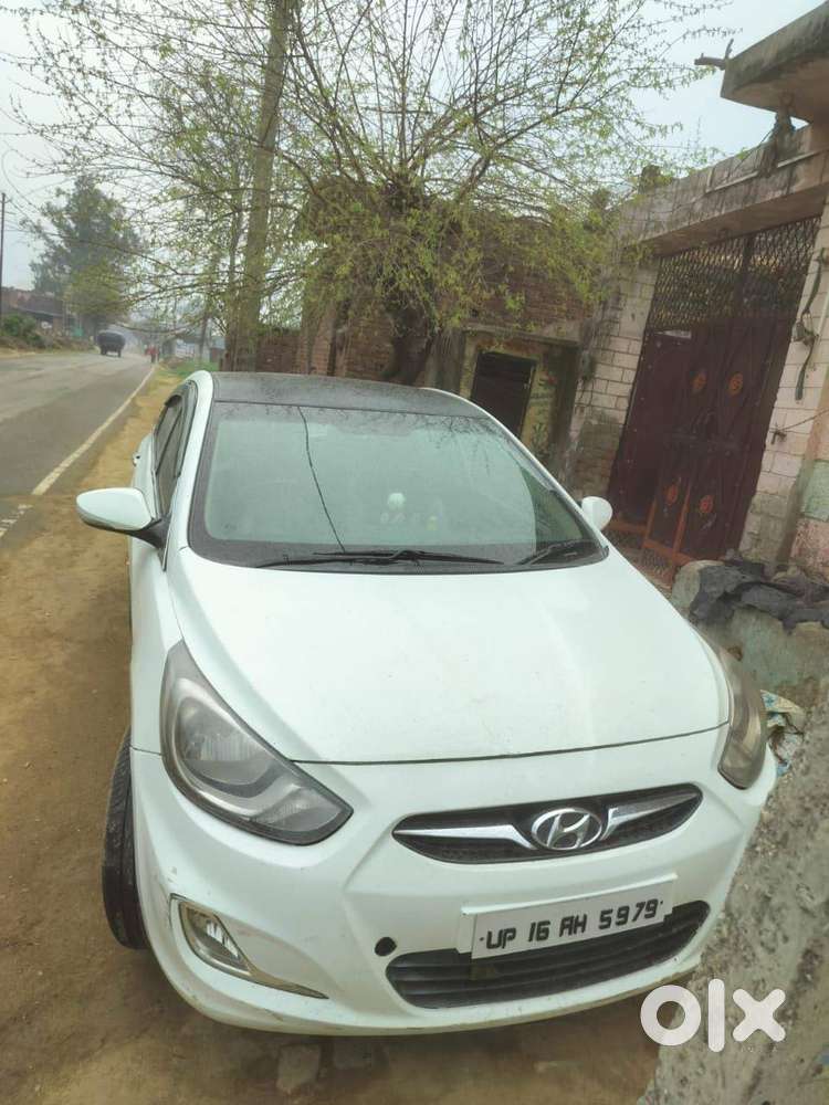Hyundai Verna 2012