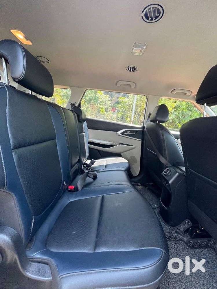 Kia Carens, 2022, Petrol