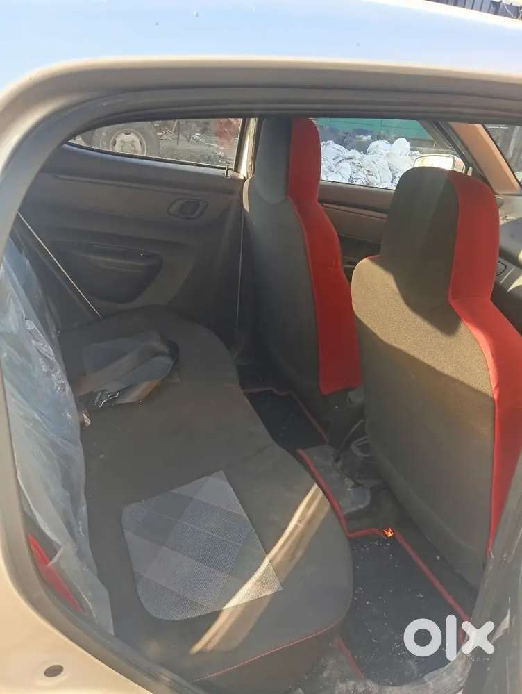 “2025 Kwid Rxt Cng  4500 Km  Single Owner  Like New”