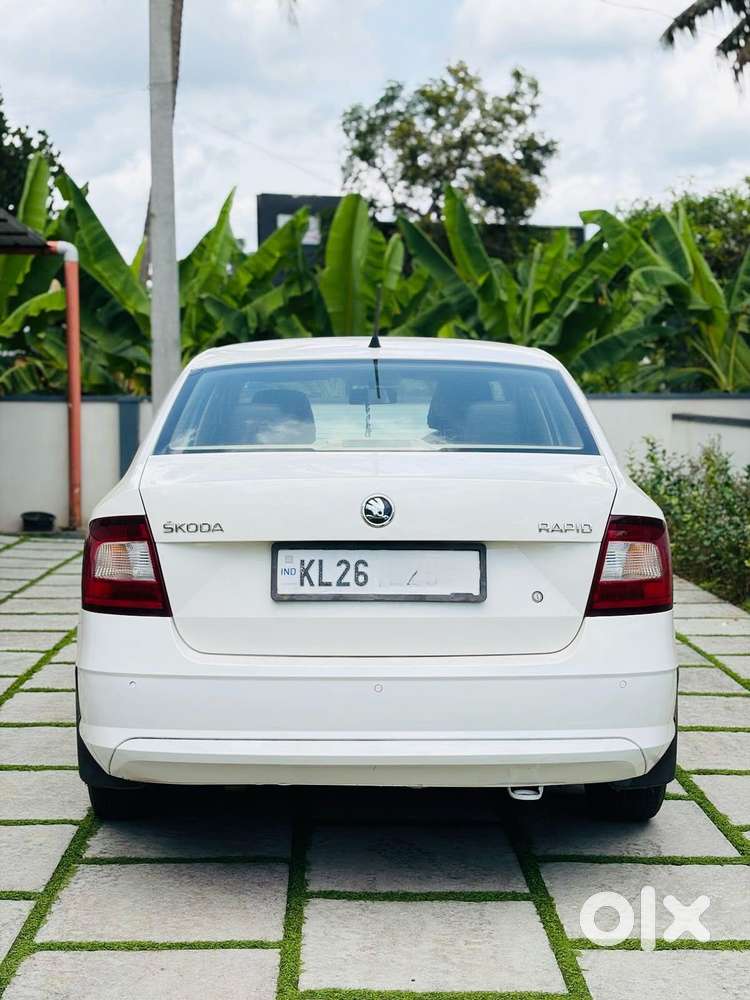 Skoda Rapid 1.0 Tsi Active, 2020, Petrol