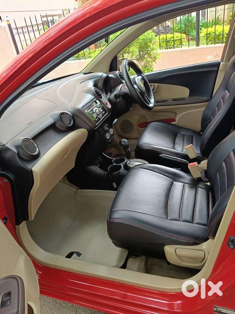 Honda Brio V Automatic, 2012, Petrol