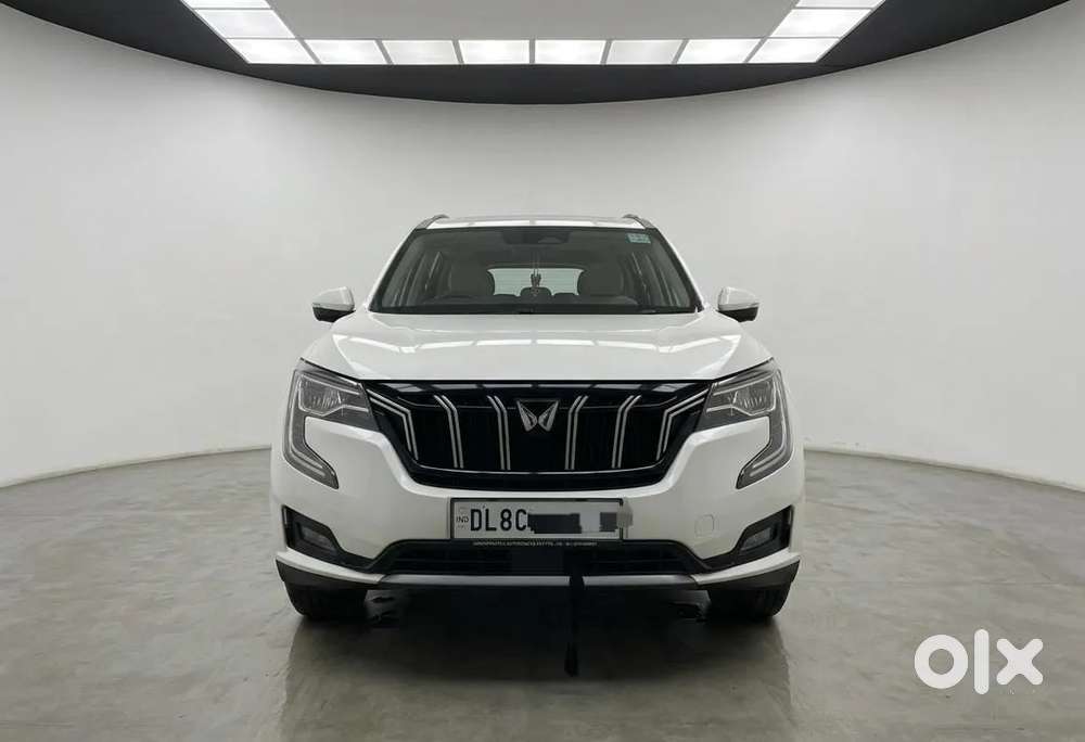 Mahindra Xuv700 2.0 Ax 7 Petrol At Str, 2025, Petrol
