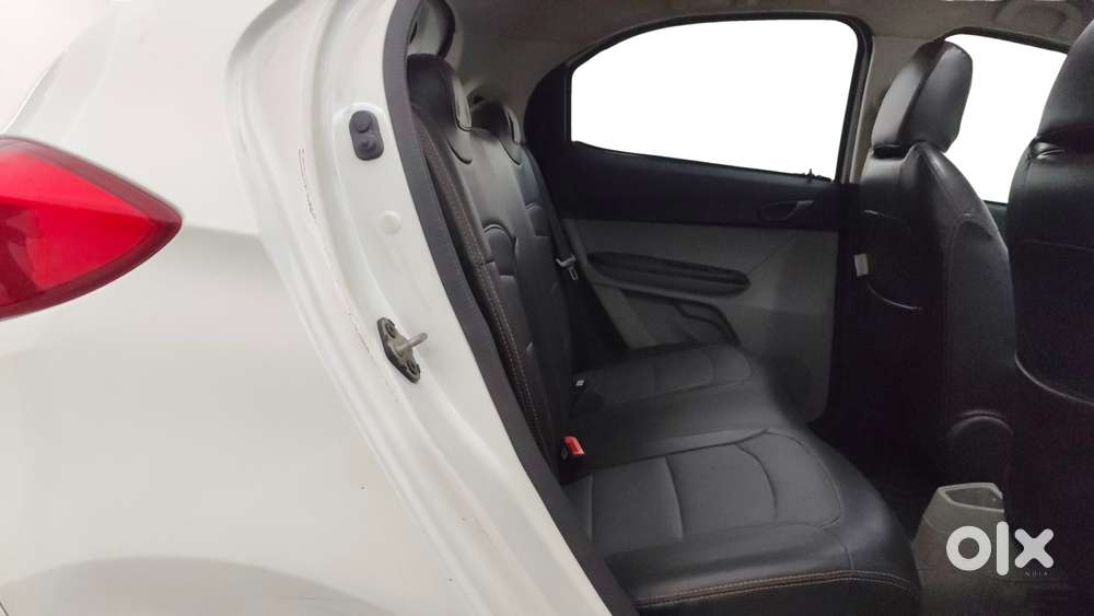 Tata Tiago 1.2 Revotron Xza, 2019, Petrol