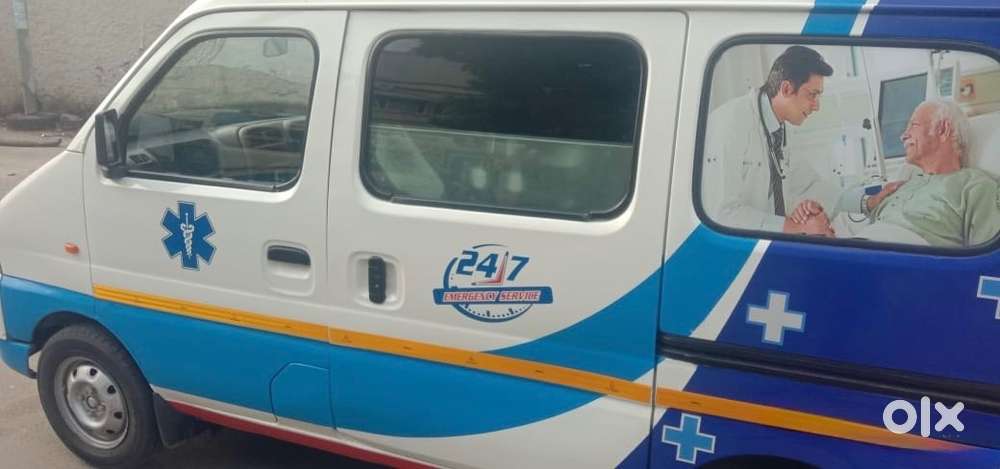 Ambulance Ecco Maruti