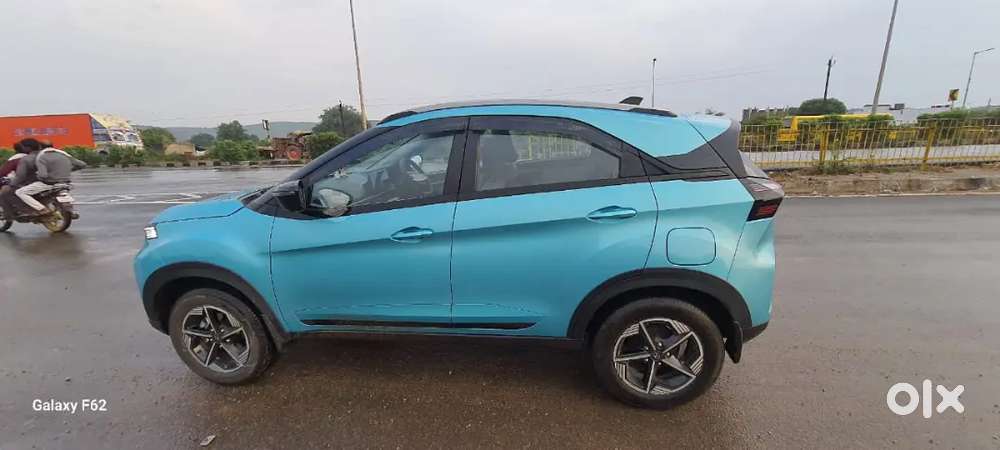Tata Nexon 2025 Cng & Hybrids 9500 Km Driven