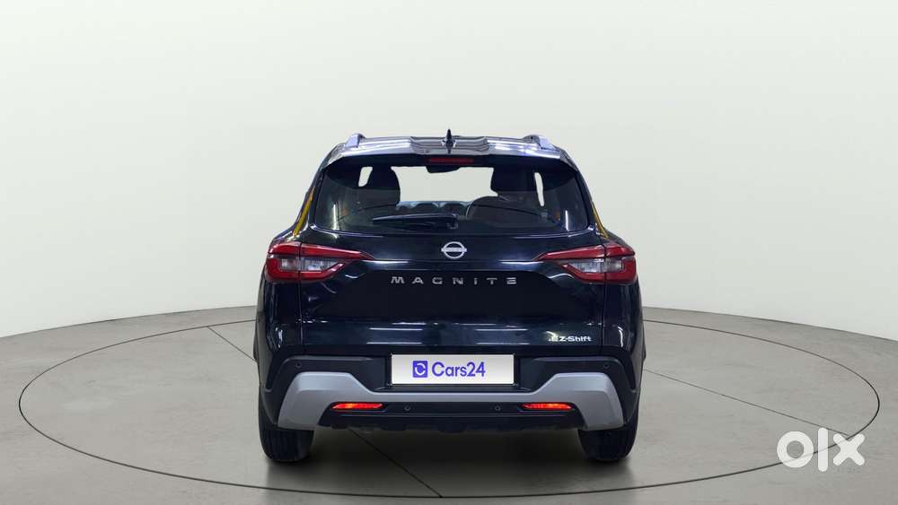 Nissan Magnite Kuro Edition Petrol Amt, 2025, Petrol