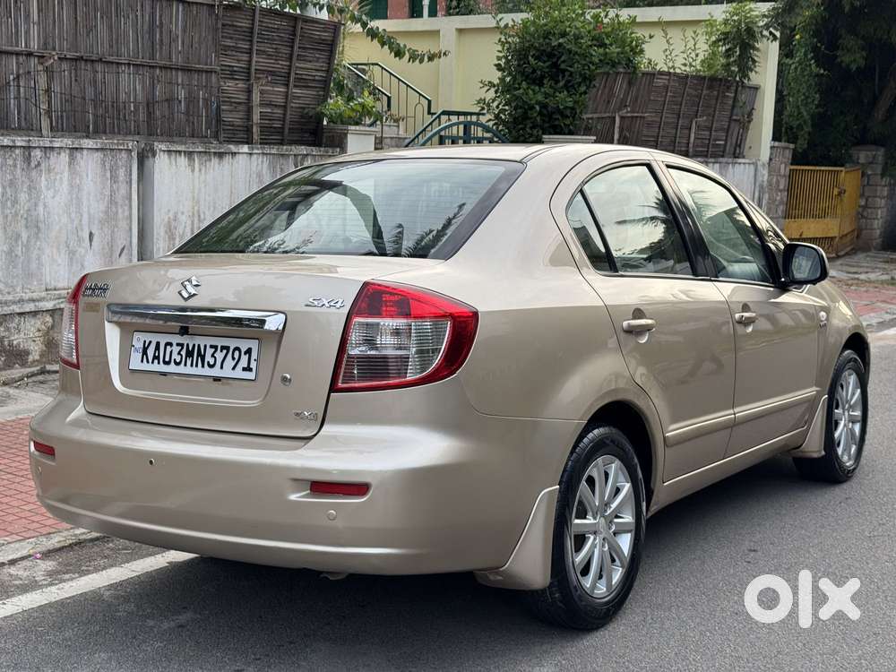 Maruti Suzuki SX4 Zxi BSIII, 2011, Petrol