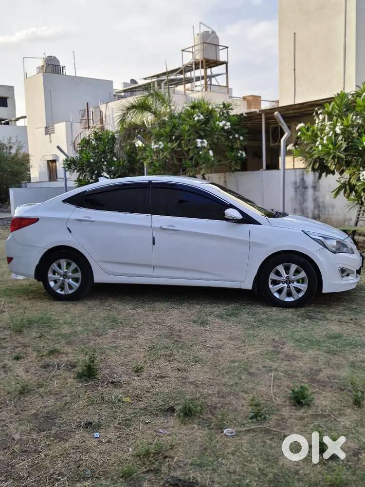 Hyundai Verna 1.6 Diesel Rocket Engine Next To Showroom Condition