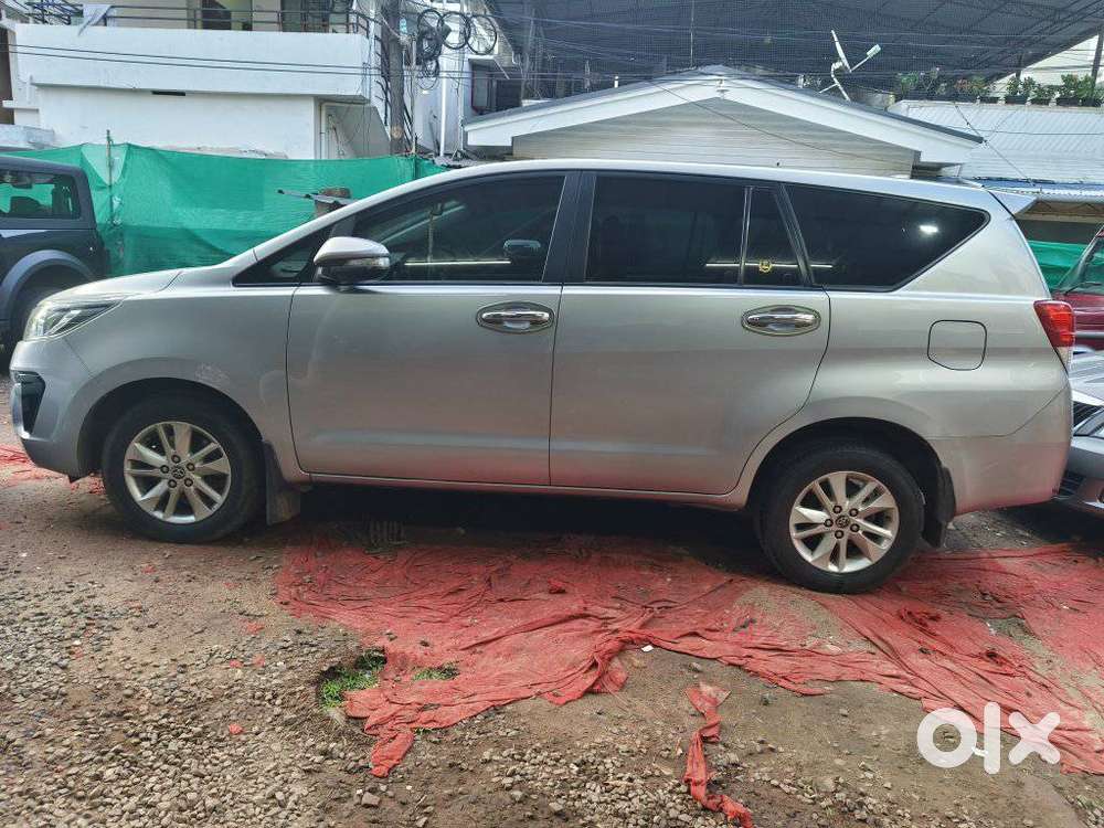 Toyota Innova Crysta 2.8 Gx At, 2016, Diesel