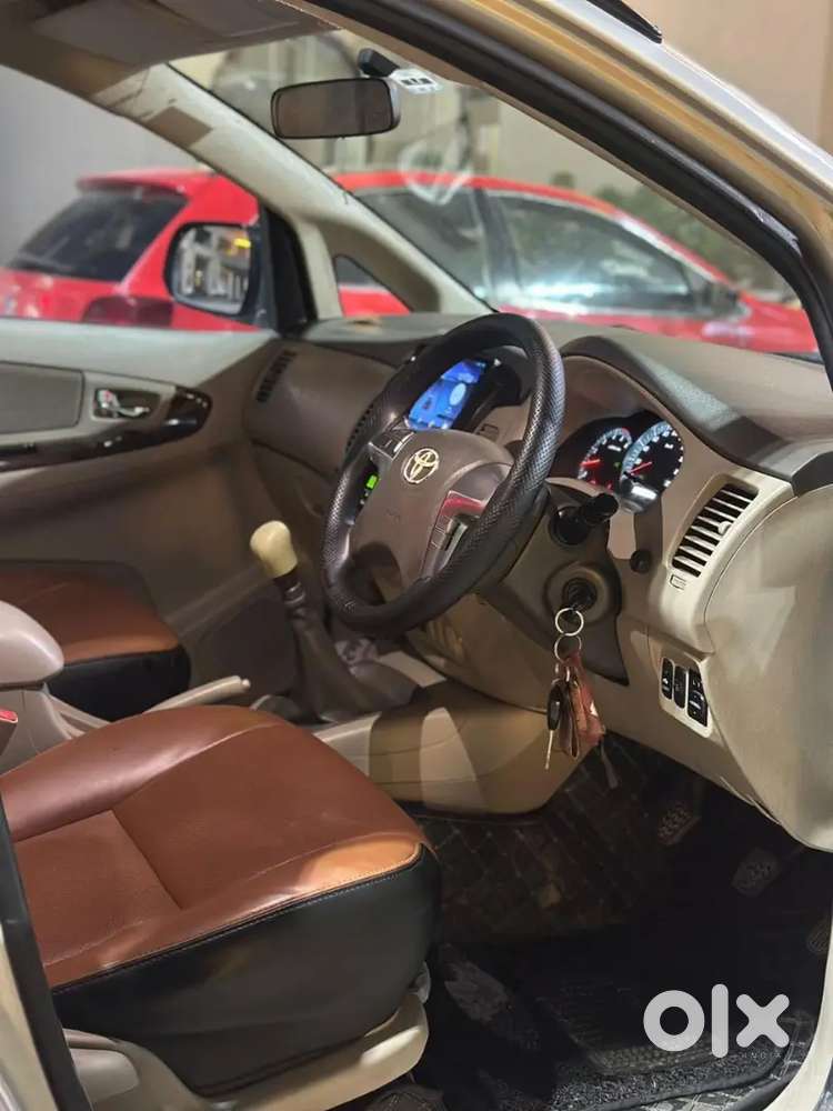 Toyota Innova 2014 Diesel Well Maintained