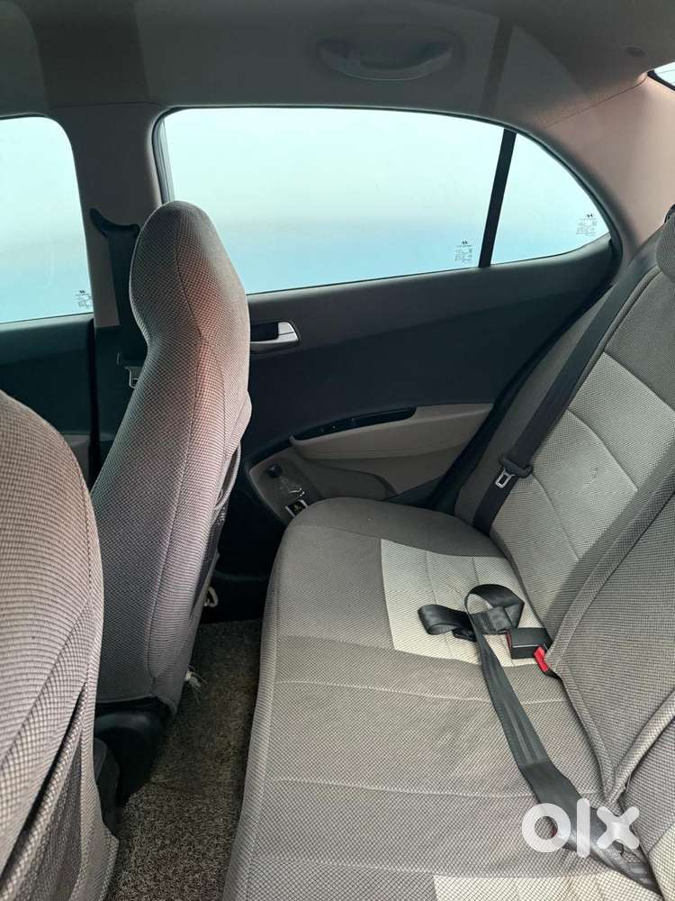 Hyundai Xcent 2014 Second Top Model