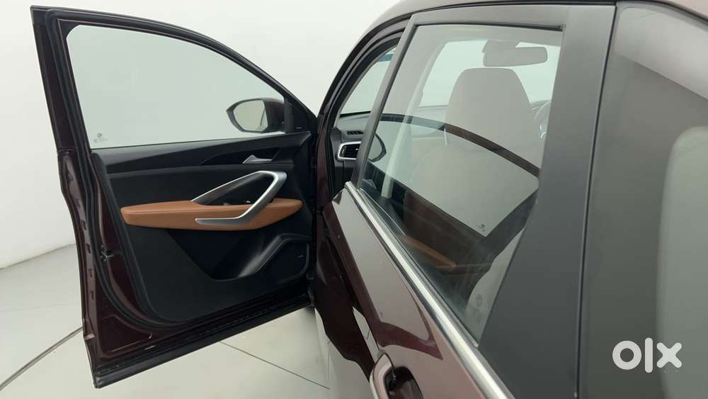 Mg Hector Plus 1.5 Sharp Turbo Cvt 6 Str, 2021, Petrol