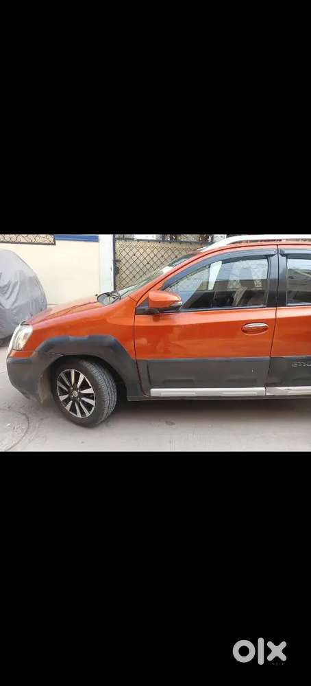 Toyota Etios Cross 2016