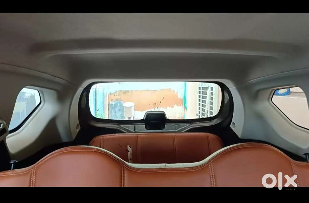 Datsun Redi Go Plus 7 Sheeter