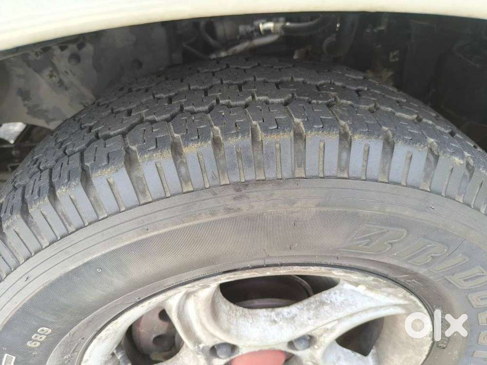 Mahindra Scorpio Vlx 2wd Airbag At Bsiv, 2011
